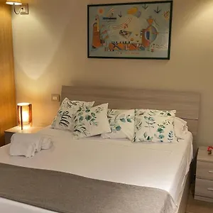 https://fhr-lussuoso-roma-posizione-centrale-metro-a-50m.it-romehotels.com